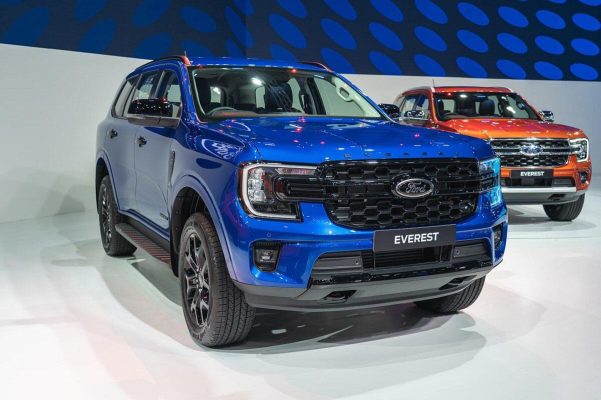 Ford Everest Sport 2.0AT 4×2